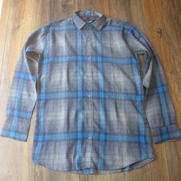 Armani Jeans button up shirt ptp 21" - Picture 3 of 10